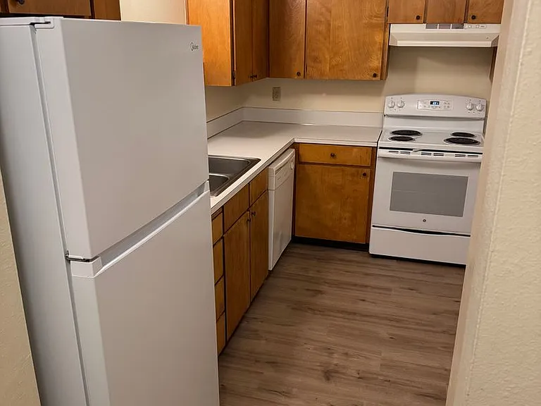 Michelbook Apartments — Photo 16