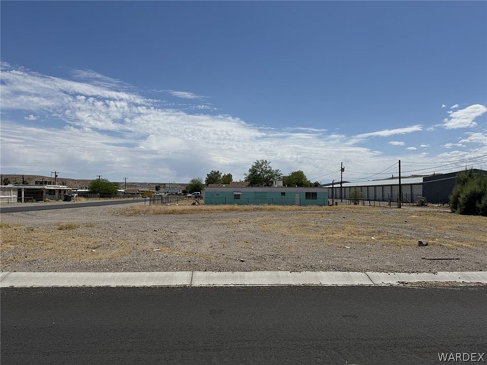 2nd image of 2230 Second Street