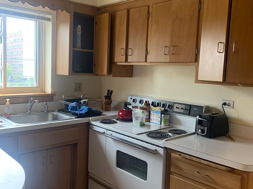 1st image of 1406 Hinman Ave #2B