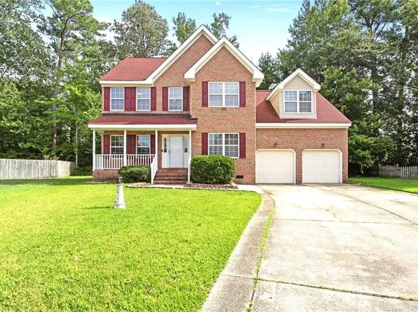 2802 Scaleboard Cir, Chesapeake, VA 23323
