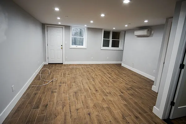 Rented by Lofts and Flats LLC | media 4