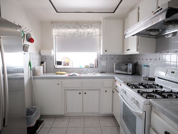 4th image of 418 S Alhambra Ave APT E