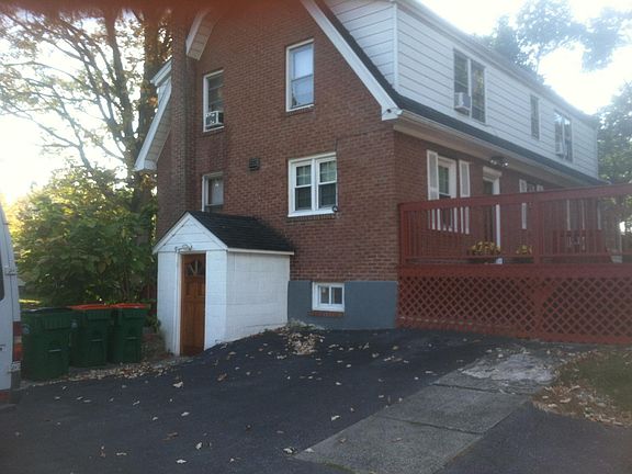 3rd image of 25 Treadwell Cir