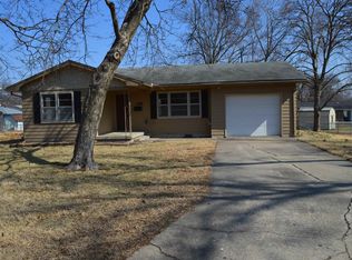1405 S Garfield Ave, Sedalia, MO 65301