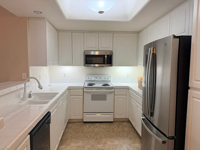 9229 Regents Rd #L127 — Photo 6