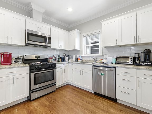 2nd image of 43 Derby St #1
