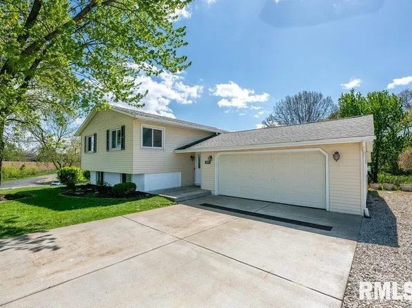 10274 W Lake Camelot Dr, Mapleton, IL 61547