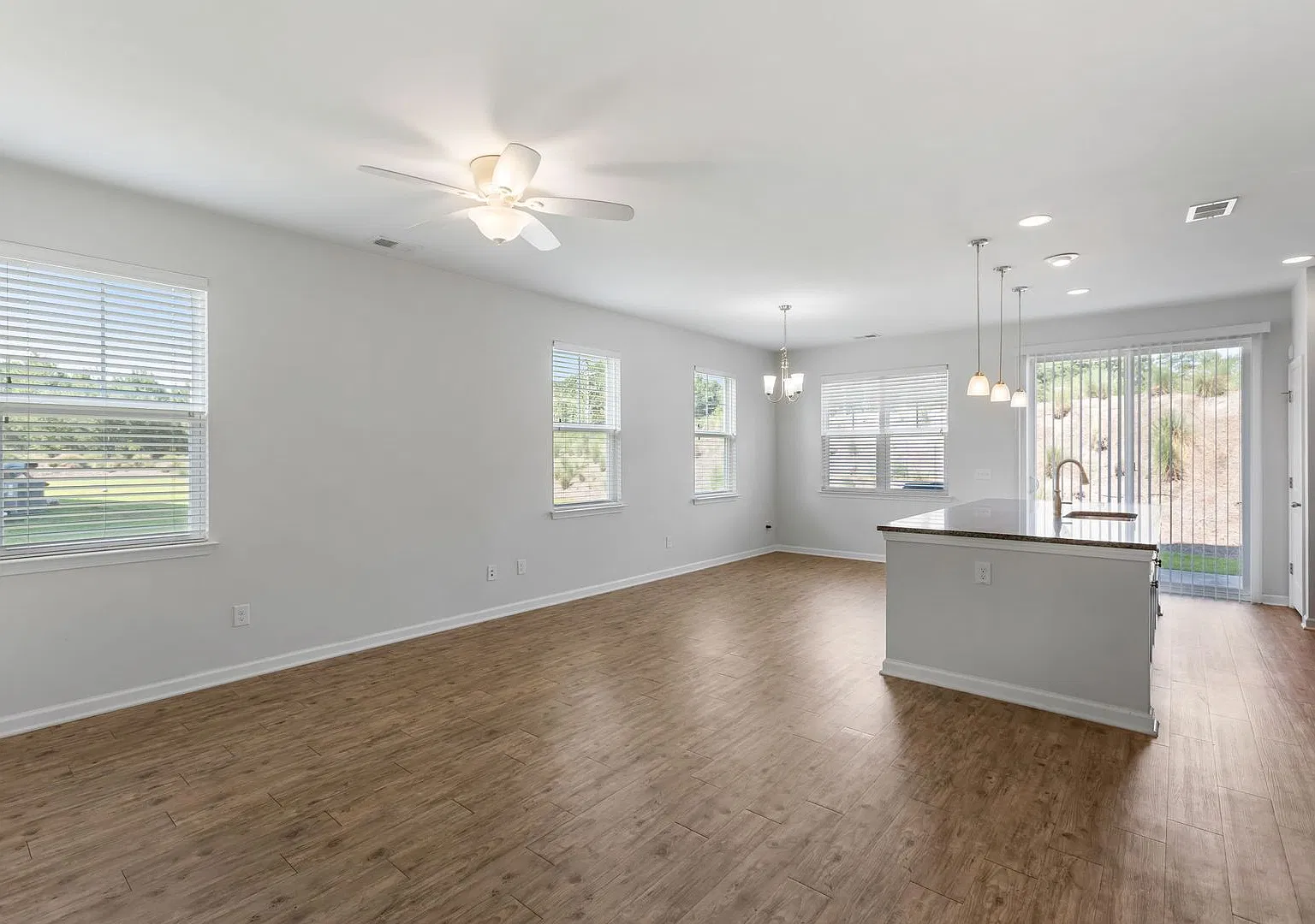 3 Bedroom, 2.5 Bathroom Townhome in Cypress Ridge - Moncks Corner — Photo 2