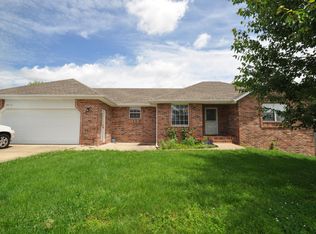 2610 S 15th Ave, Ozark, MO 65721