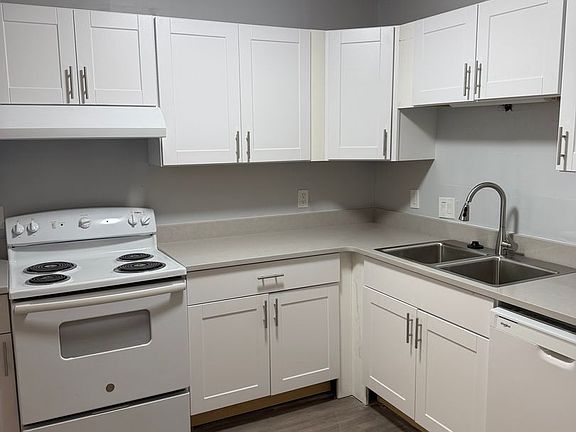 3rd image of 2511 Old Bainbridge Rd E