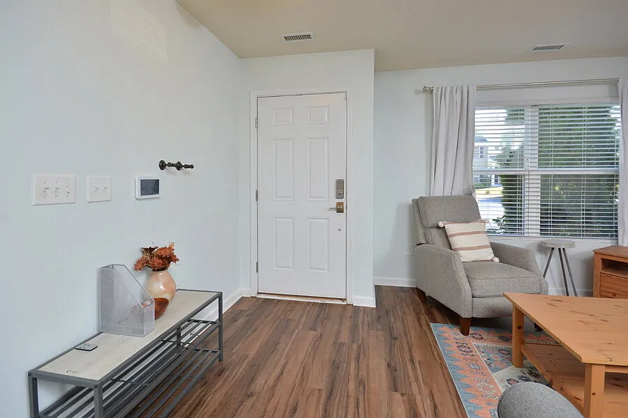 2 bed, 3.5 bath, 1807 sqft, $1,625 — Photo 4