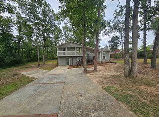 25 Hearthstone Dr, Newnan, GA 30263