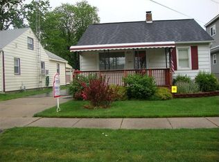 1181 Carman St, Burton, MI