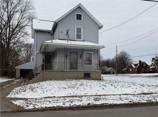 96 Woodland Ave, Campbell, OH