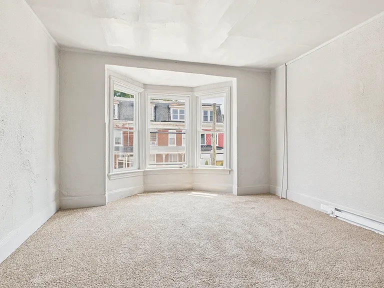 626 Geary St — Photo 9