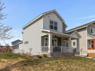 3068 Walden Dr, Chaska, MN 55318