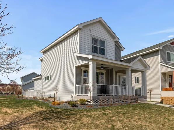 3068 Walden Dr, Chaska, MN 55318