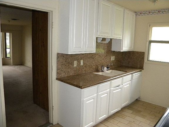 5th image of 2310 Scotswood Dr