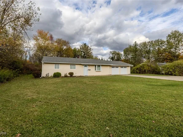 8226 Cedar Rd, Chesterland, OH 44026