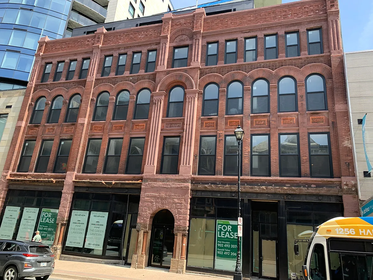 Building Photo - 1585 Barrington St