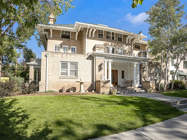 860 N Emerson St — Photo 10