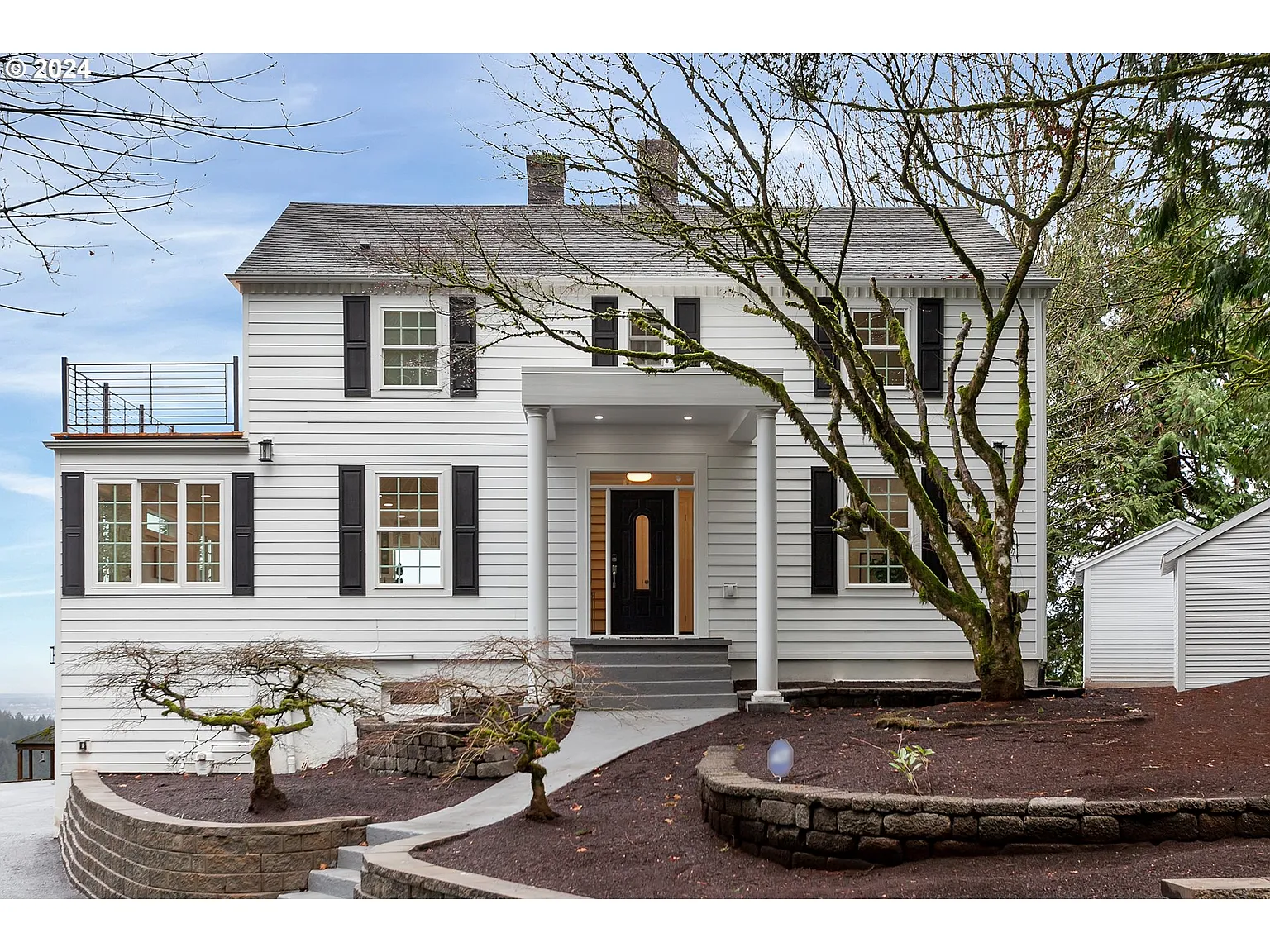 500 NW Greenleaf Rd photo 1