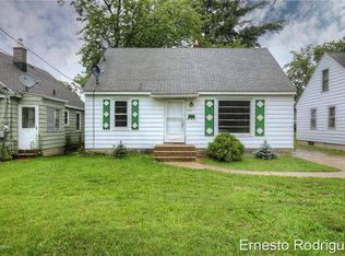 2422 Longstreet Ave SW, Wyoming, MI 49509