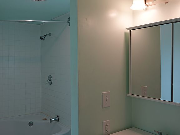 5th image of 5205 Chaparral Dr