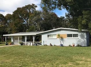 726 N Flamingo Dr, Holly Hill, FL 32117