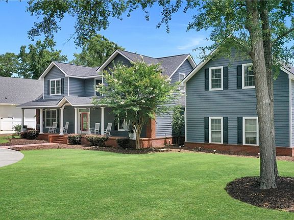 4th image of 142 Cambridge Drive