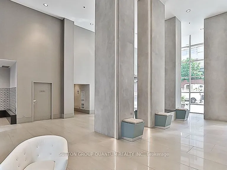 81 Navy Wharf Ct #3009 — Photo 3