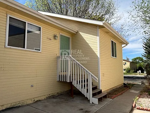 1144 E 5th St Photo 1