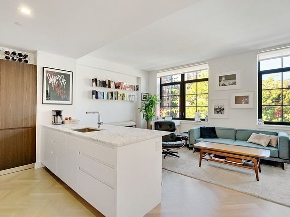 3rd image of 100 Avenue A APT 4C