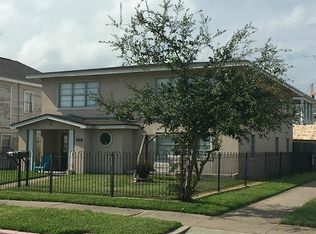 1102 Winnie St, Galveston, TX 77550