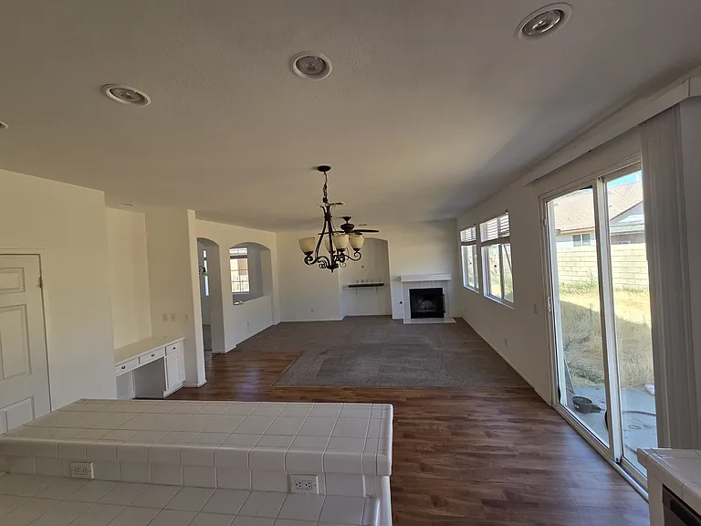 44528 Orchard Ln — Photo 4
