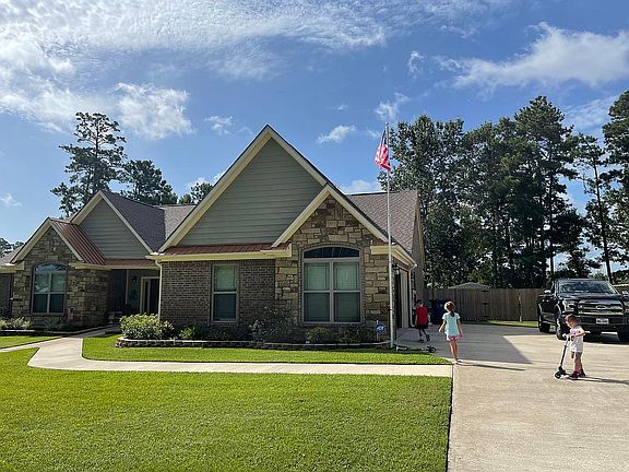5th image of 1103 Red Oak Ln