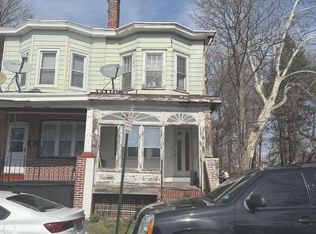 2 Laurel Pl, Trenton, NJ 08618