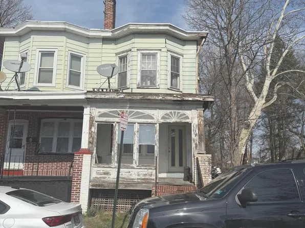 2 Laurel Pl, Trenton, NJ 08618