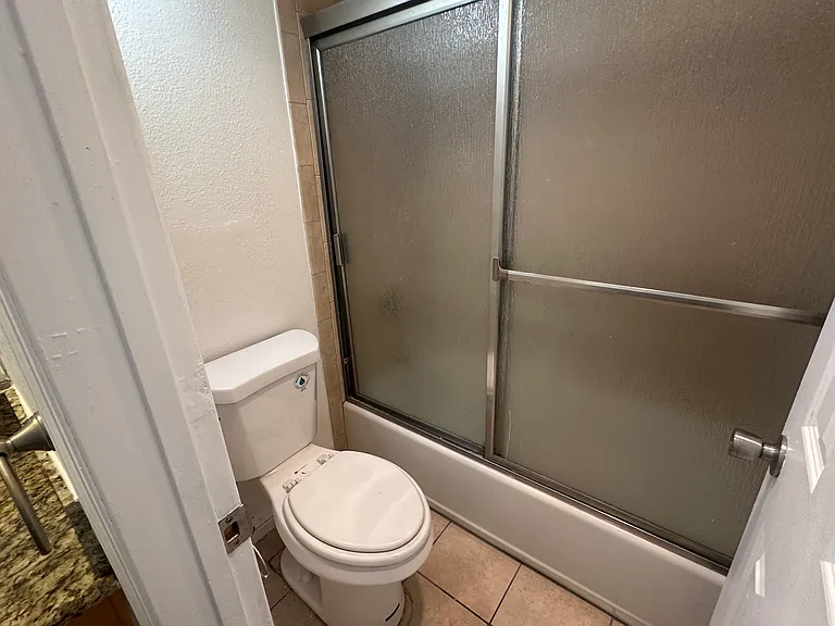 10903 Camarillo St #102 — Photo 11