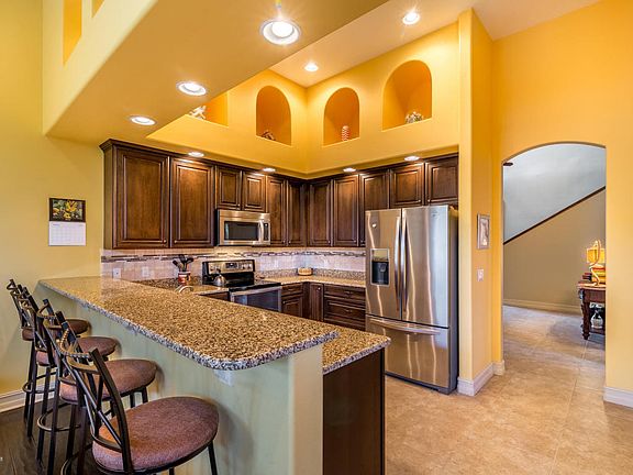 3rd image of 122 Mediterranean Way