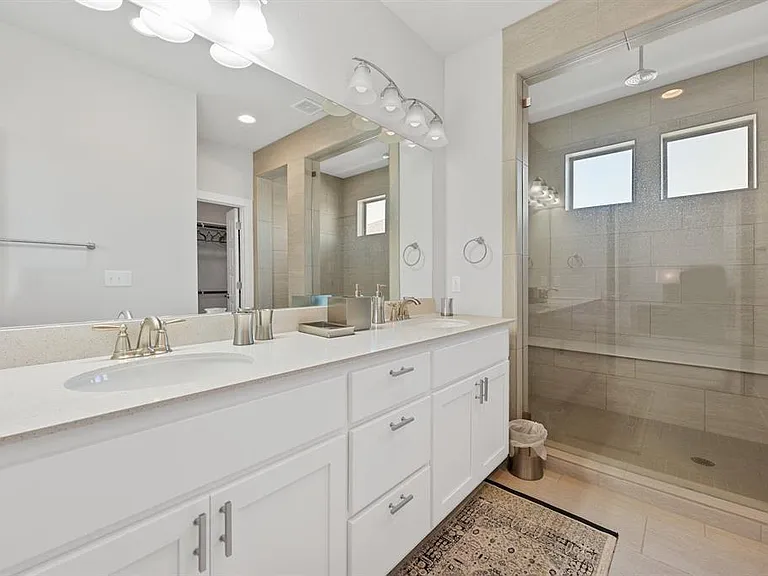 1506 Arcilla St — Photo 13