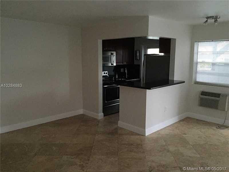 2nd image of 2185 NE 123rd St