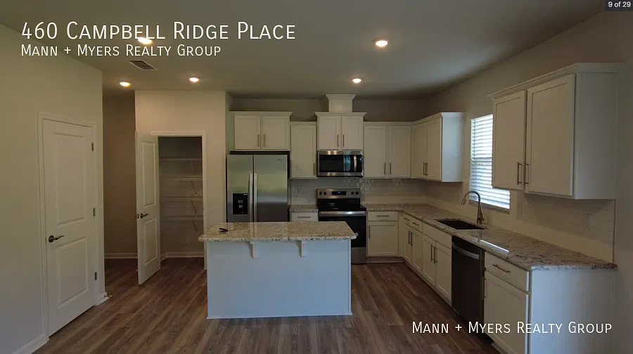 Room for the whole household in Wendell: 4 bed, 3 bath, 2,577 sq ft — Photo 3