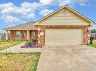 3 Cheyenne Ln, Geronimo, OK 73543