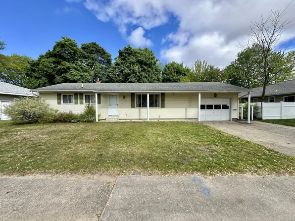 3133 Eastland Rd, Muskegon, MI 49441