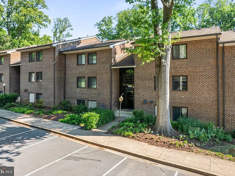 1422-1422 Northgate Sq #12B — Photo 35
