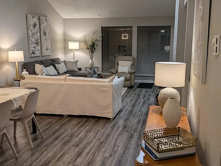 19115 Ballinger Way NE #203 — Photo 9
