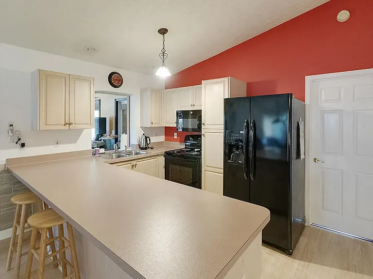 2326 SW Cooper Ln — Photo 7