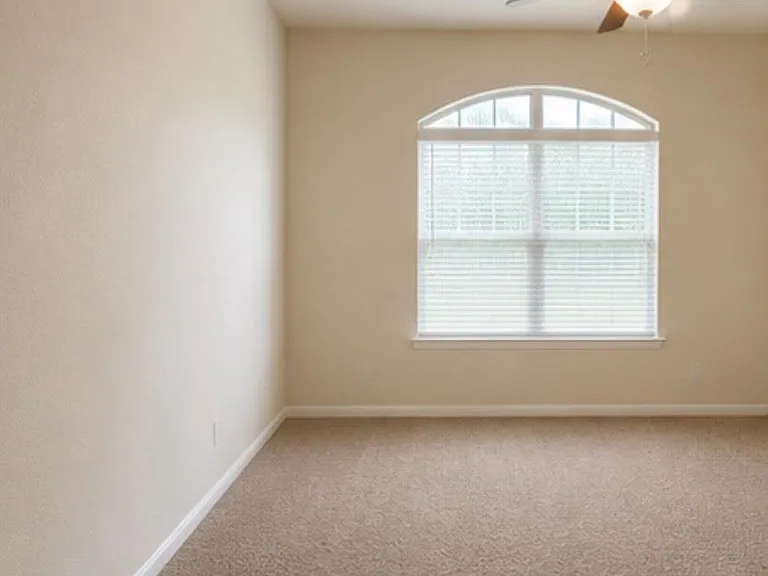1522 Heartwood Dr — Photo 7
