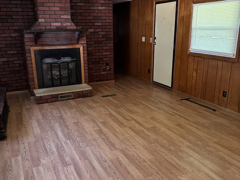 145 Hillrise Dr — Photo 5